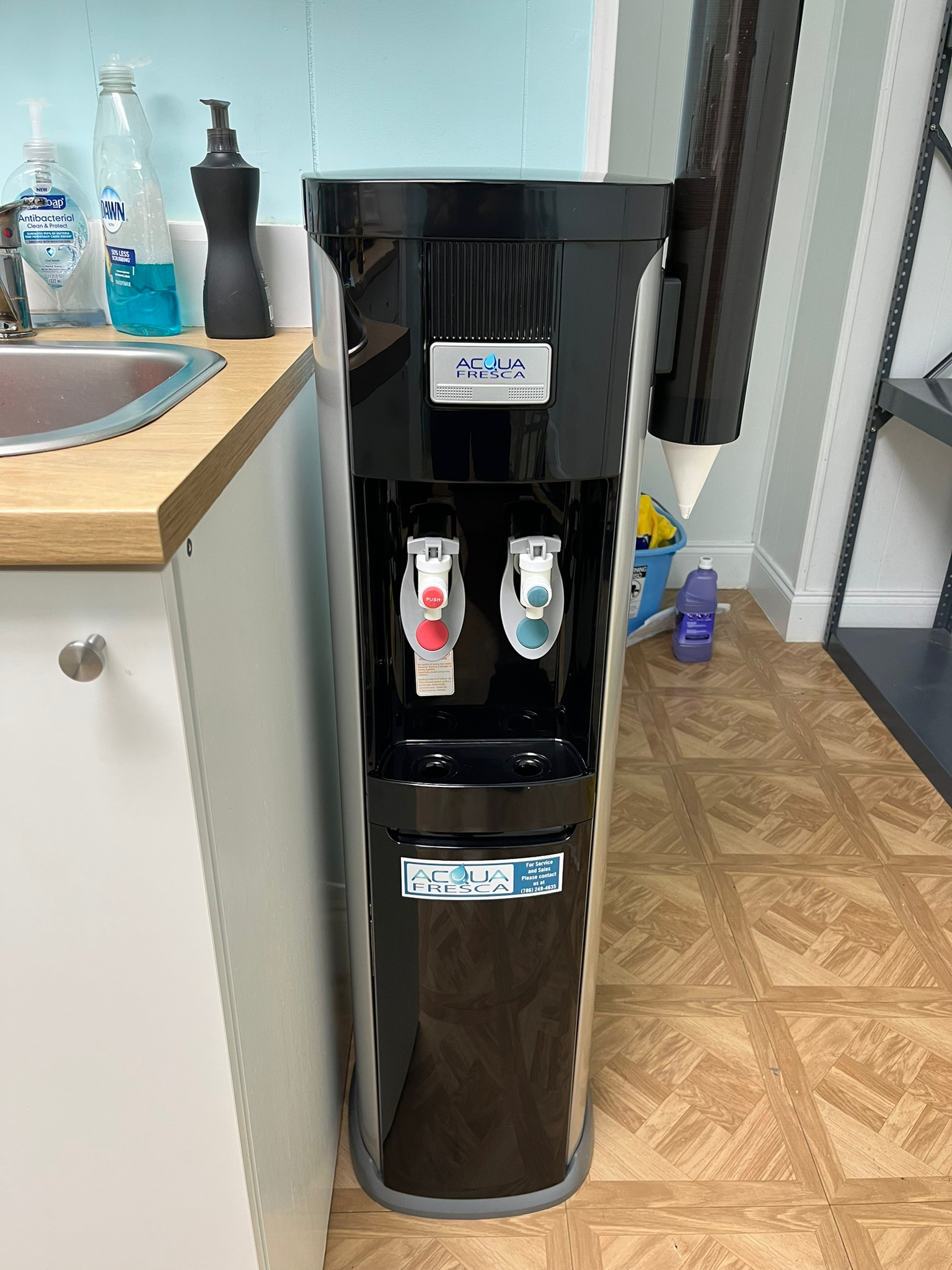 AcquaFrescaInc_BottlessWaterCoolers_24